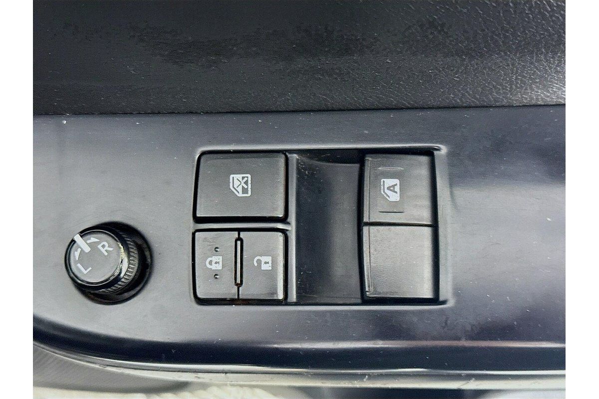 2018 Toyota Hilux SR GUN126R 4X4