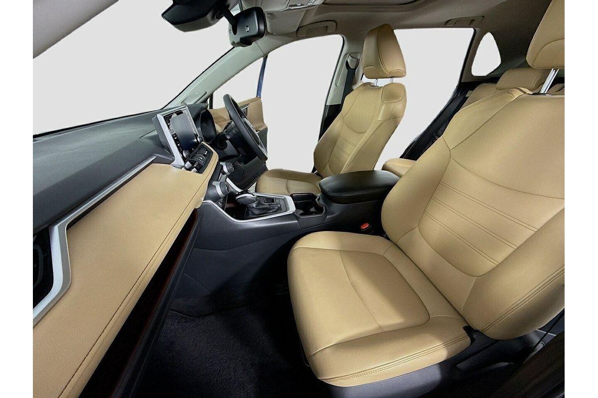 2019 Toyota RAV4 Cruiser AXAH52R