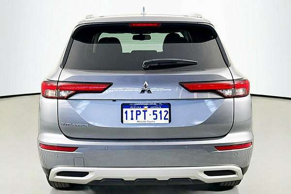 2023 Mitsubishi Outlander LS ZM