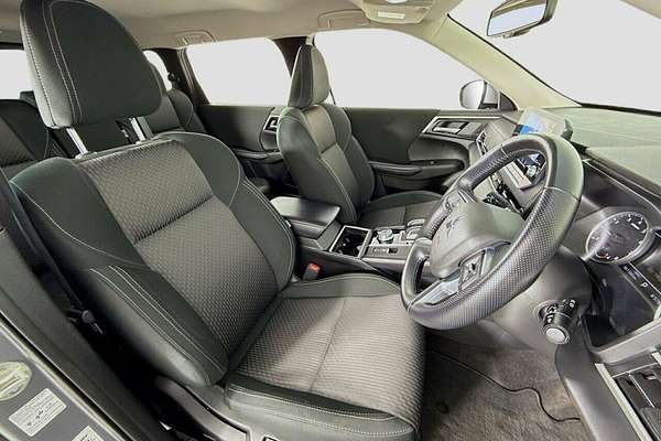 2023 Mitsubishi Outlander LS ZM