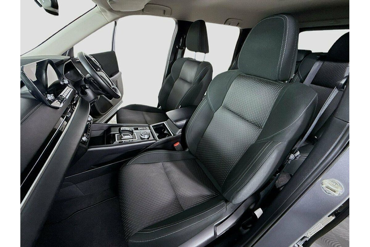 2023 Mitsubishi Outlander LS ZM