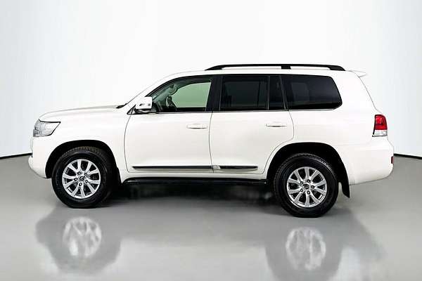 2018 Toyota Landcruiser Sahara VDJ200R