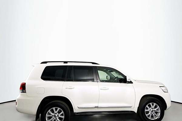 2018 Toyota Landcruiser Sahara VDJ200R
