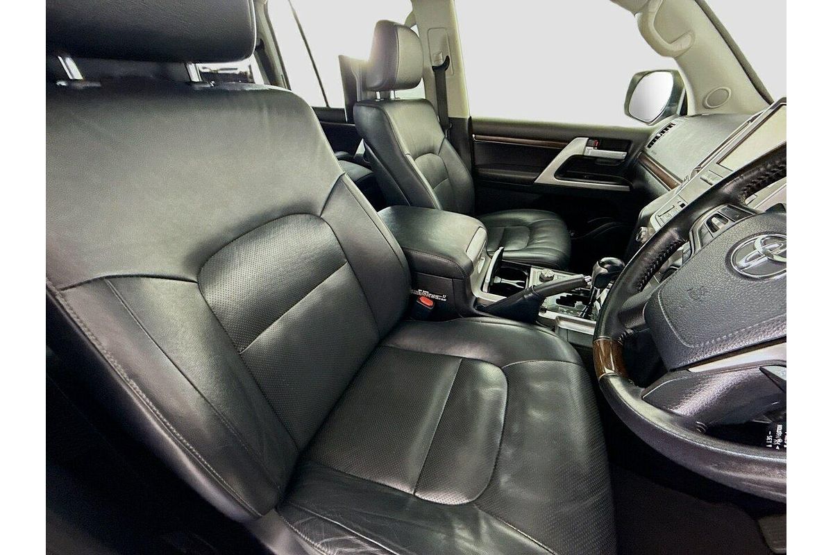 2018 Toyota Landcruiser Sahara VDJ200R
