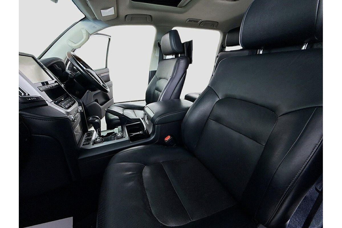 2018 Toyota Landcruiser Sahara VDJ200R