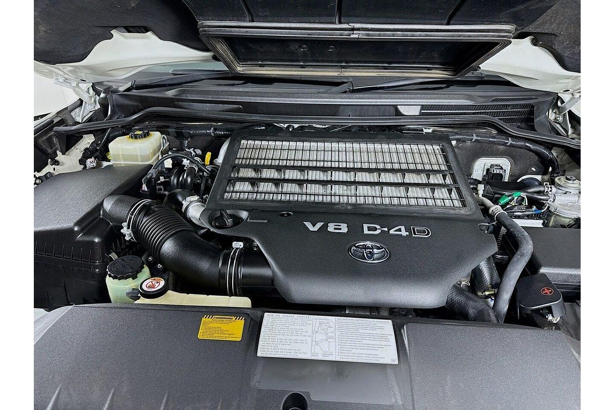 2018 Toyota Landcruiser Sahara VDJ200R