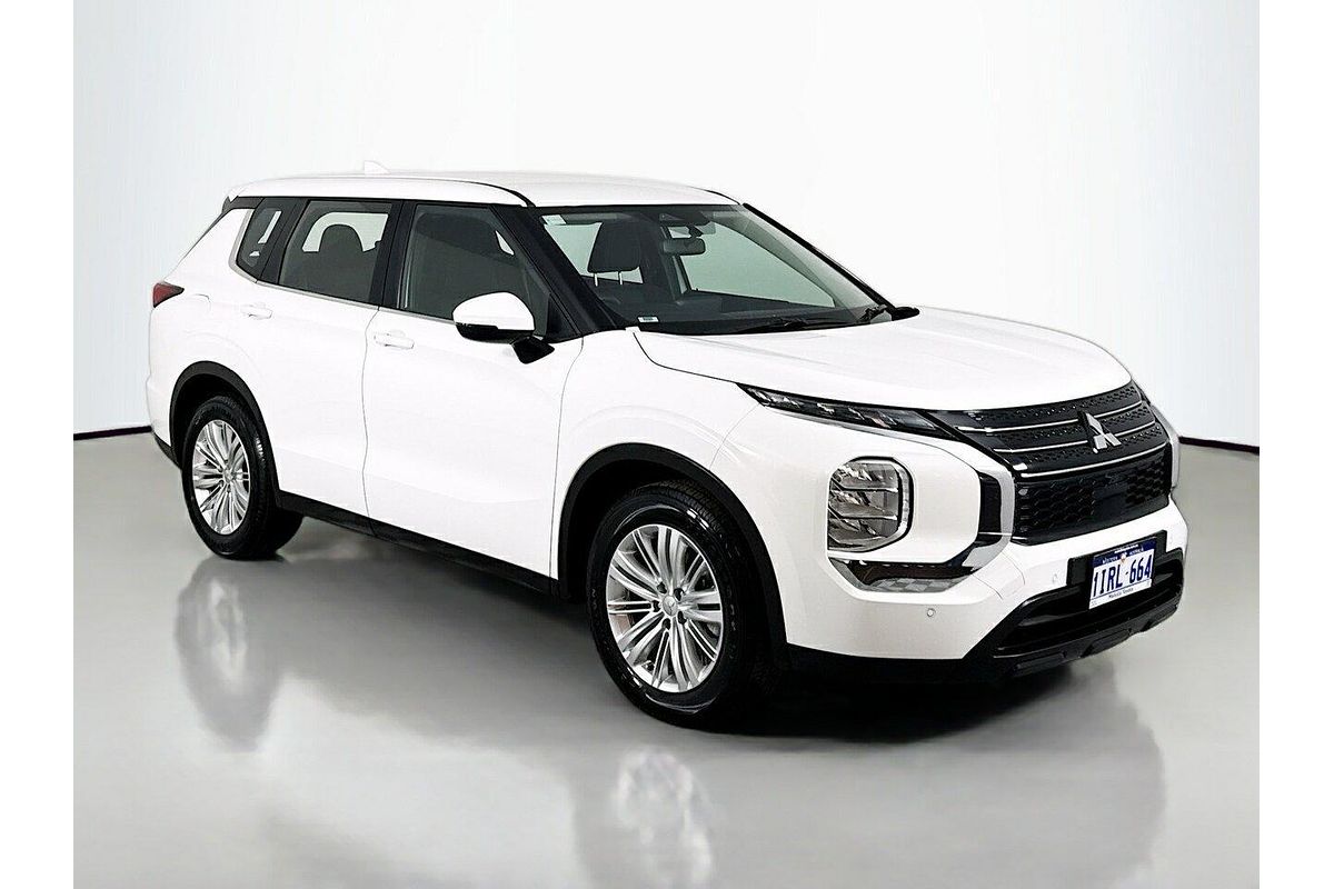 2024 Mitsubishi Outlander ES ZM
