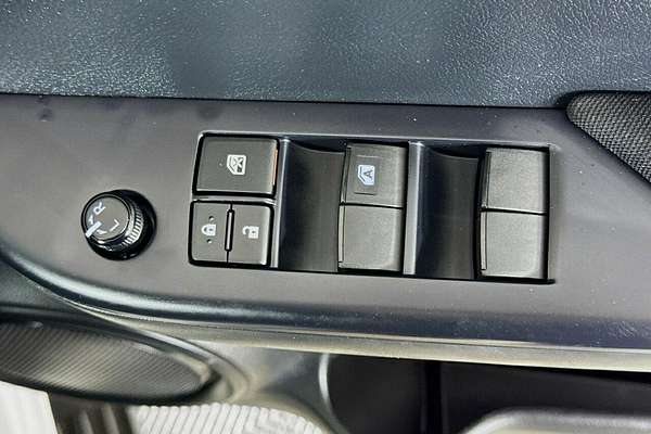 2023 Toyota Hilux SR GUN126R 4X4
