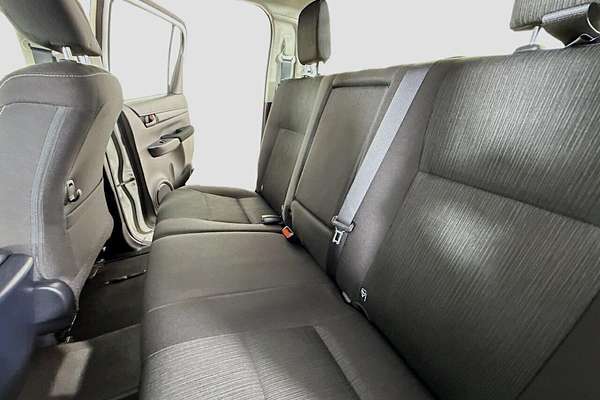 2023 Toyota Hilux SR GUN126R 4X4