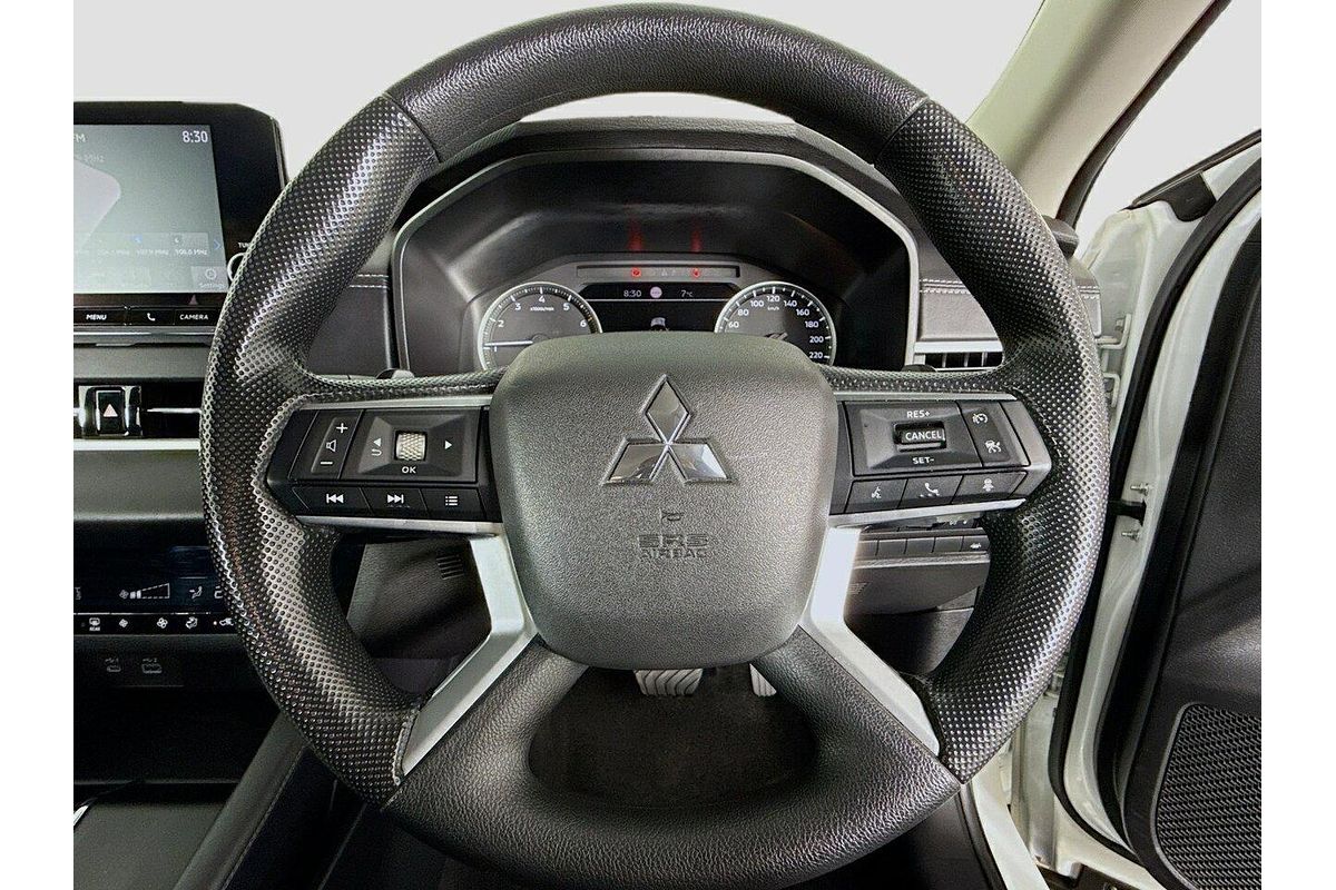 2024 Mitsubishi Outlander ES ZM