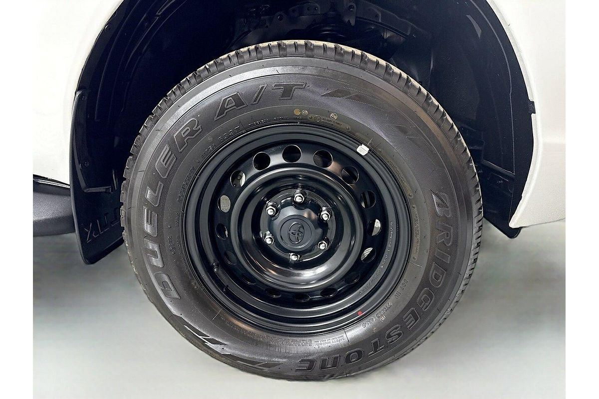 2023 Toyota Hilux SR GUN126R 4X4
