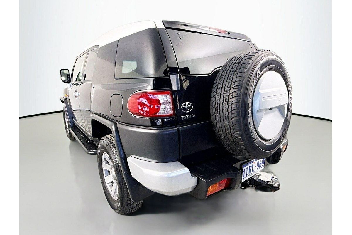 2016 Toyota FJ Cruiser GSJ15R