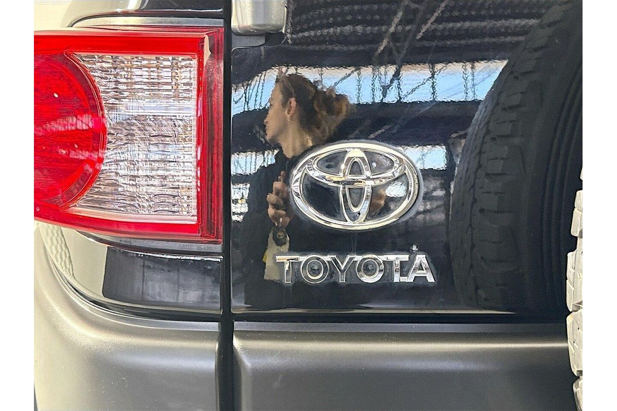 2016 Toyota FJ Cruiser GSJ15R