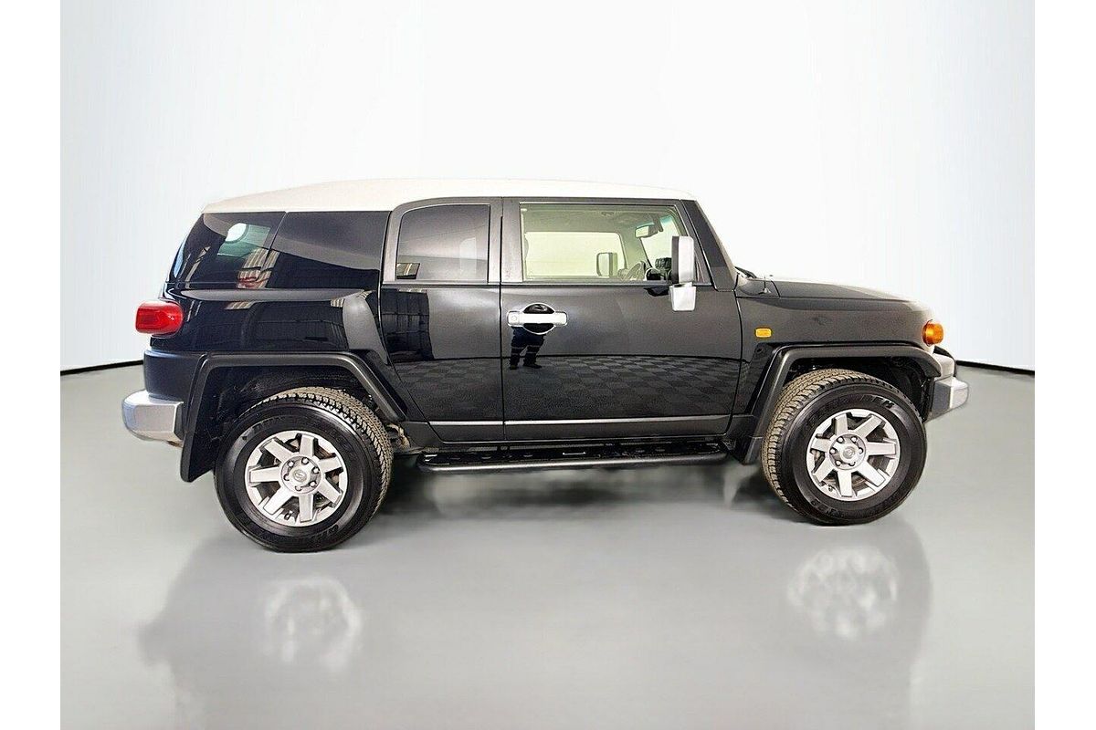 2016 Toyota FJ Cruiser GSJ15R