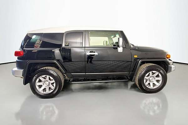2016 Toyota FJ Cruiser GSJ15R