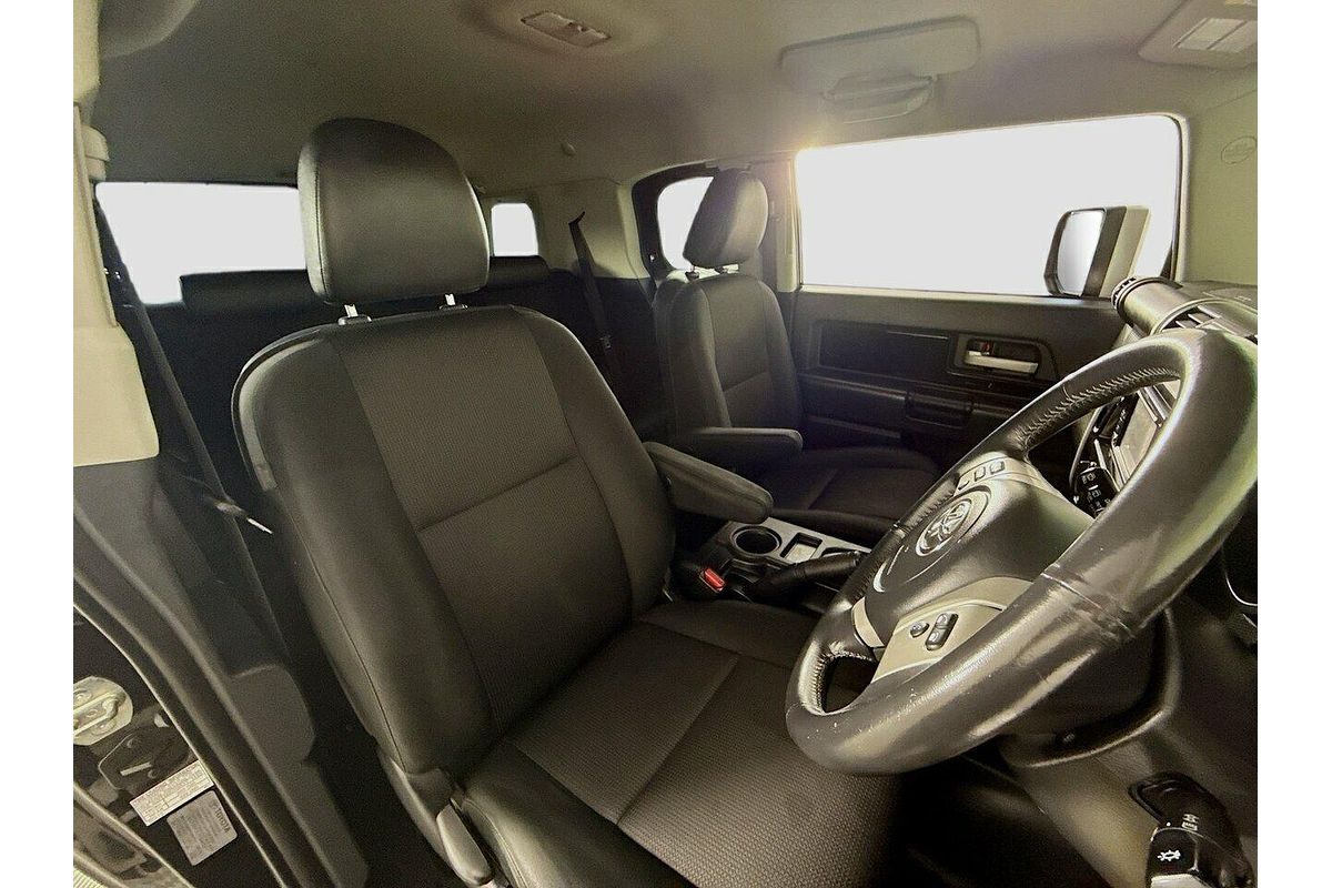 2016 Toyota FJ Cruiser GSJ15R