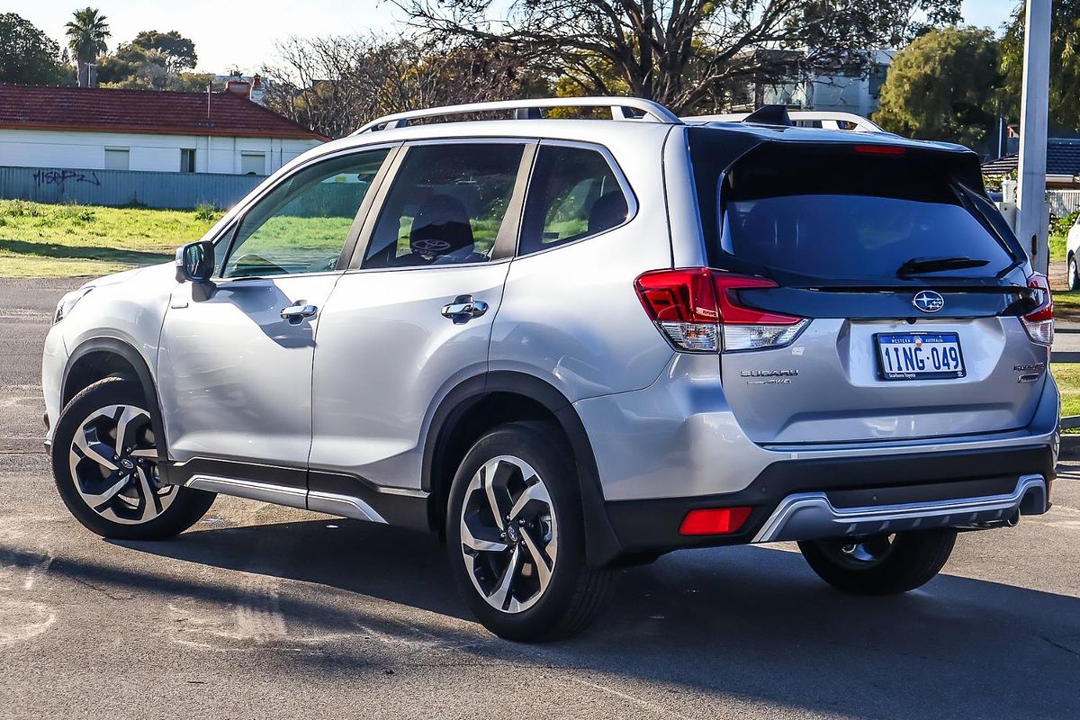 2025 Subaru Forester Hybrid S S5