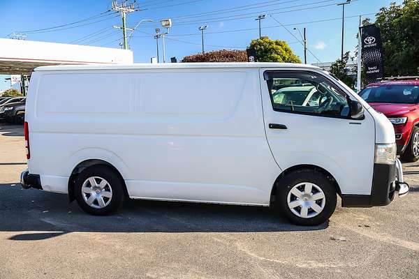 2016 Toyota Hiace KDH201R LWB