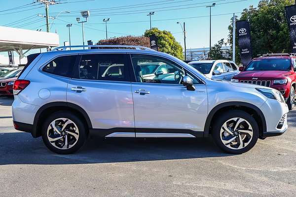 2025 Subaru Forester Hybrid S S5
