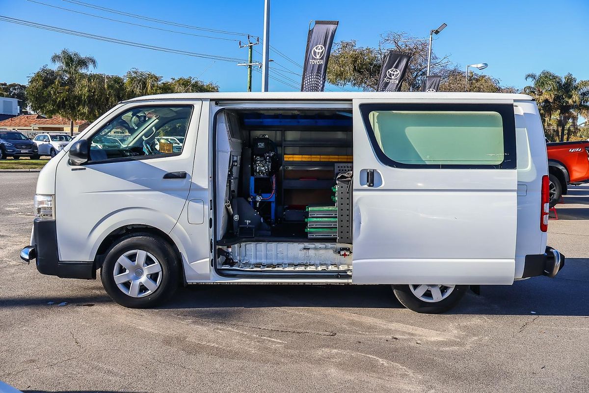 2016 Toyota Hiace KDH201R LWB