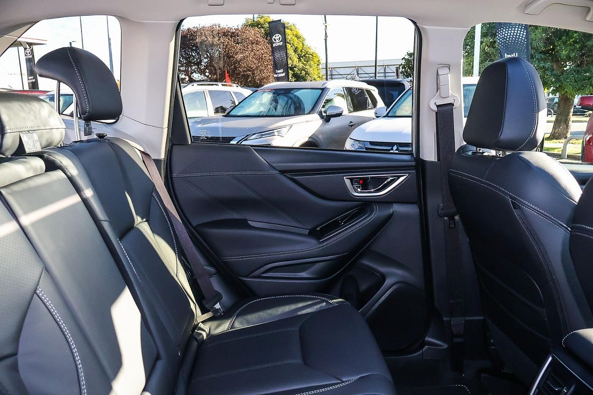 2025 Subaru Forester Hybrid S S5
