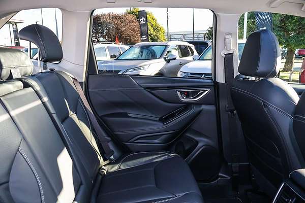 2025 Subaru Forester Hybrid S S5