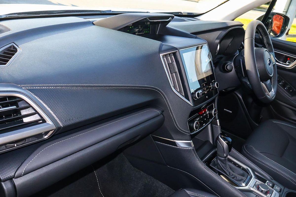 2025 Subaru Forester Hybrid S S5