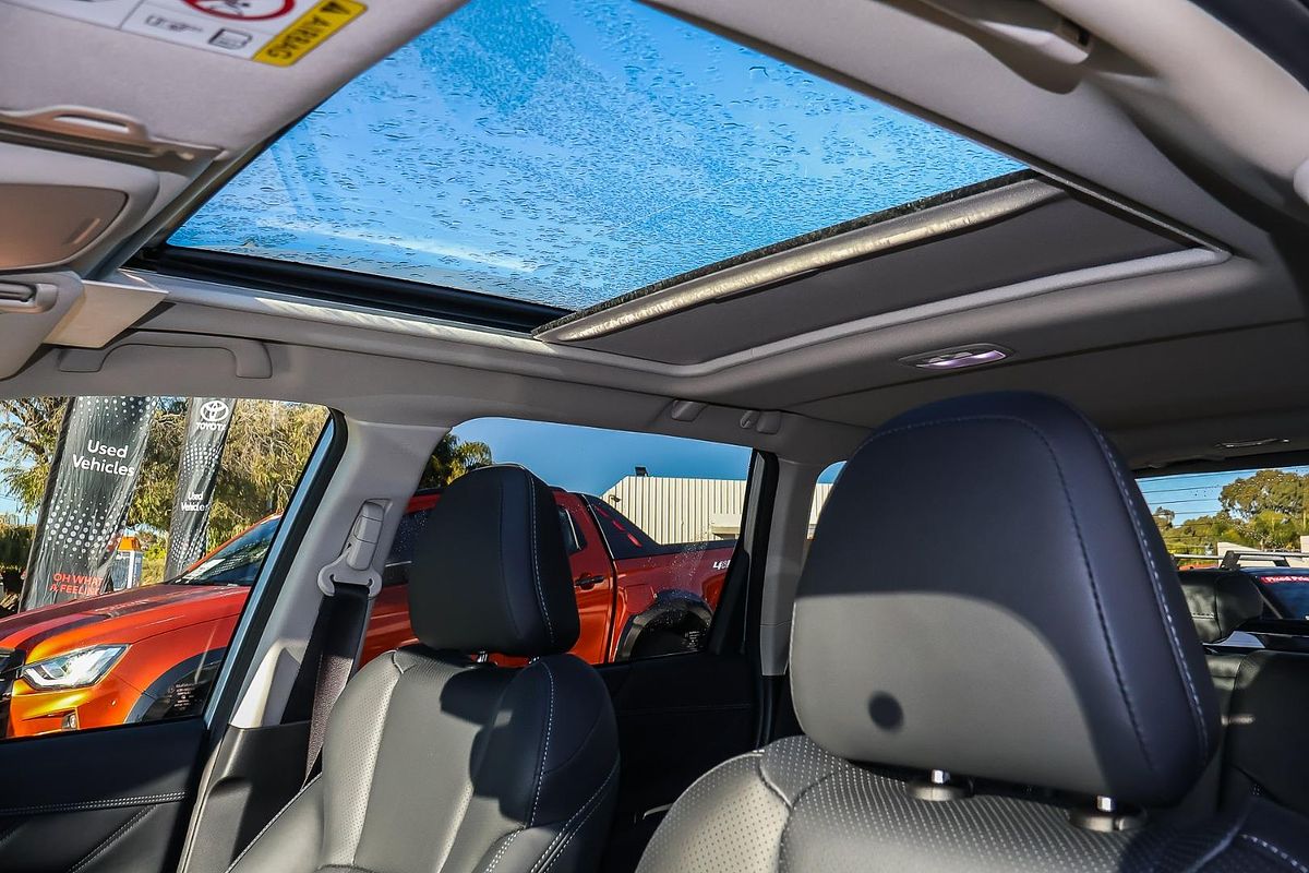2025 Subaru Forester Hybrid S S5