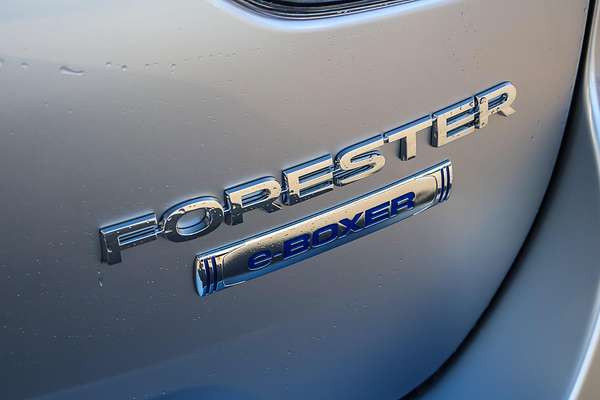 2025 Subaru Forester Hybrid S S5