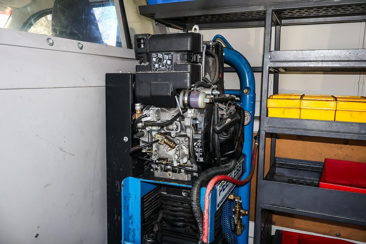 2016 Toyota Hiace KDH201R LWB