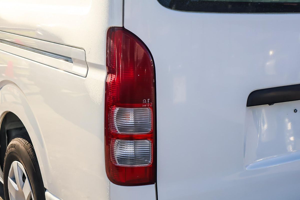 2016 Toyota Hiace KDH201R LWB