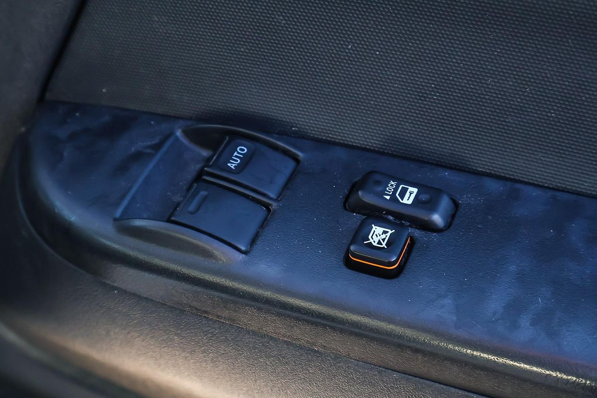 2016 Toyota Hiace KDH201R LWB