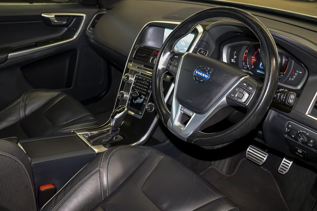 2015 Volvo XC60 D5 R-Design