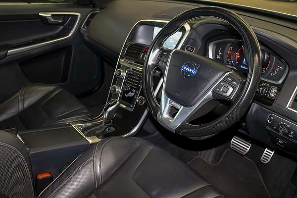 2015 Volvo XC60 D5 R-Design