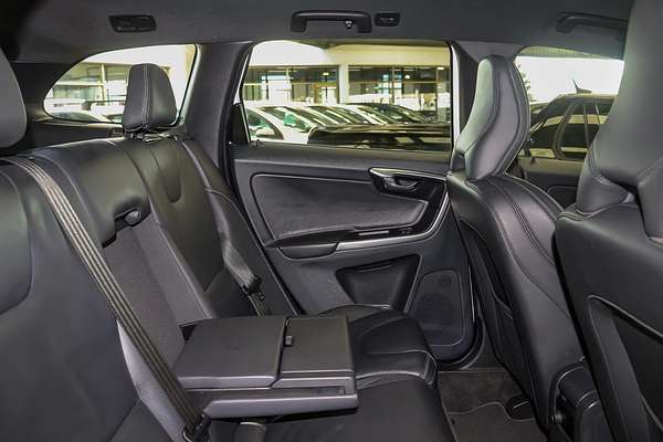 2015 Volvo XC60 D5 R-Design