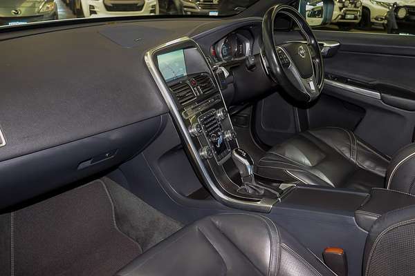 2015 Volvo XC60 D5 R-Design