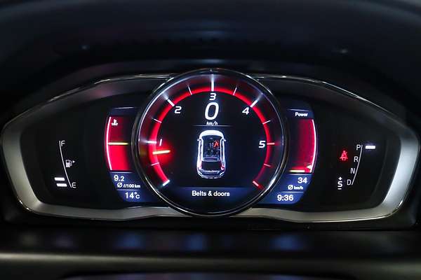 2015 Volvo XC60 D5 R-Design