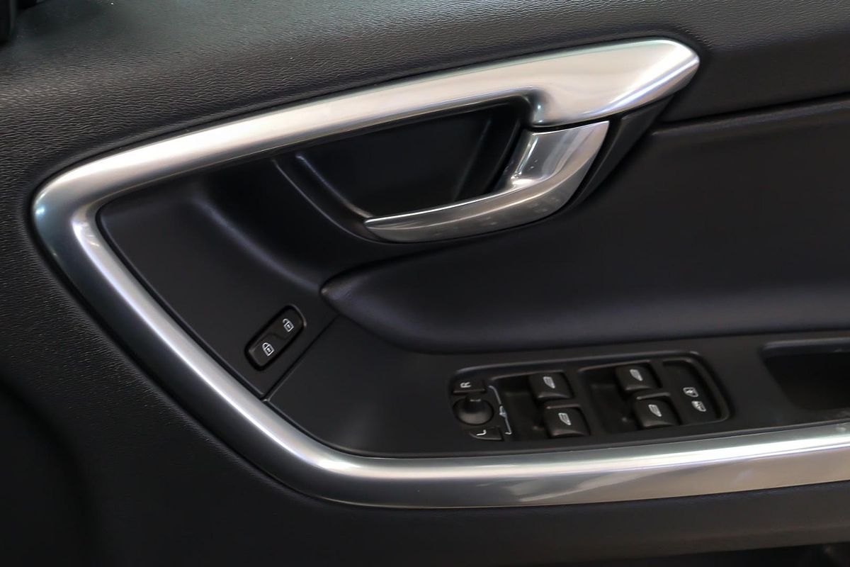 2015 Volvo XC60 D5 R-Design