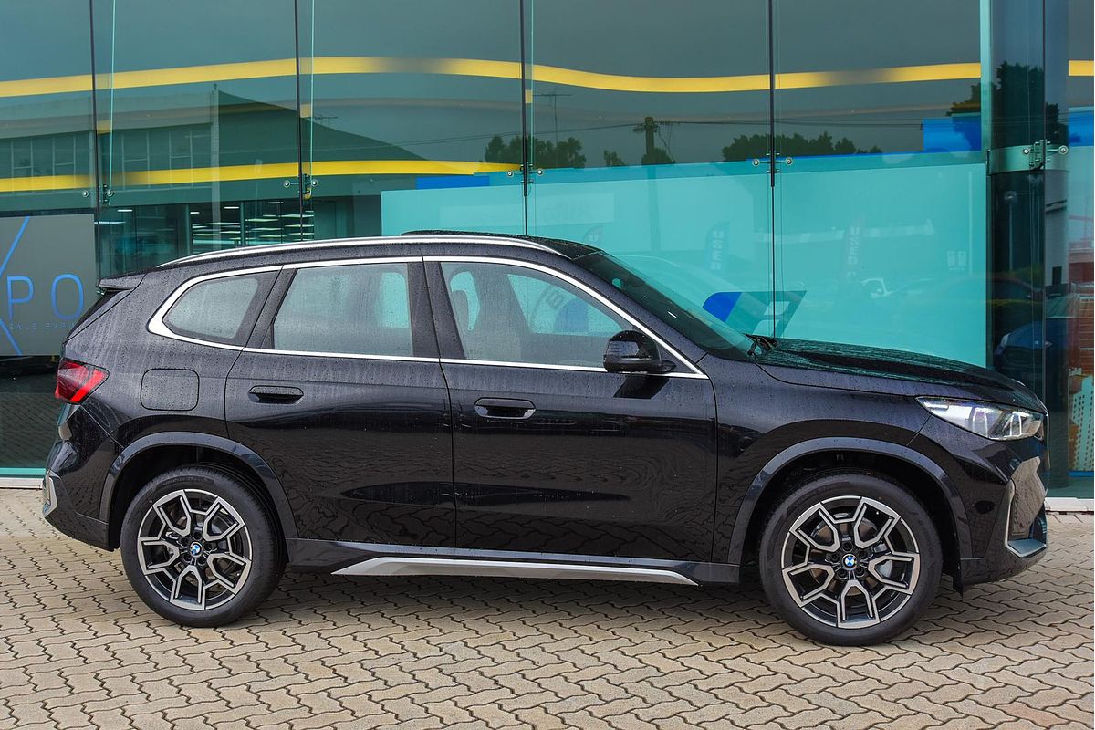 2025 BMW X1 xDrive20i U11