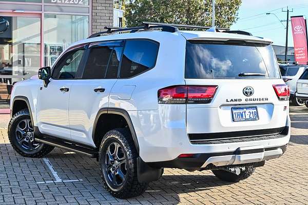 2023 Toyota Landcruiser GR Sport FJA300R