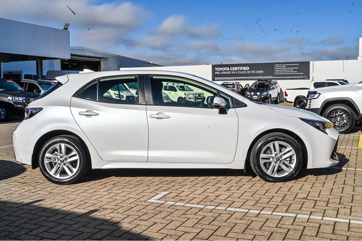 2021 Toyota Corolla Ascent Sport MZEA12R