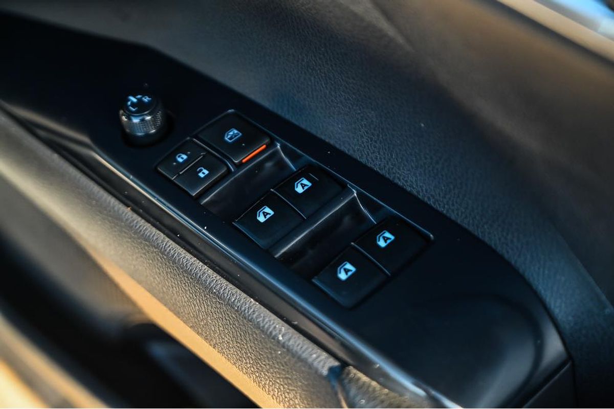 2018 Toyota Camry Ascent Sport AXVH71R