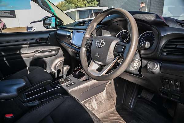 2018 Toyota Hilux SR GUN126R 4X4