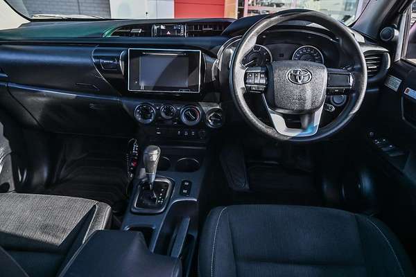 2018 Toyota Hilux SR GUN126R 4X4