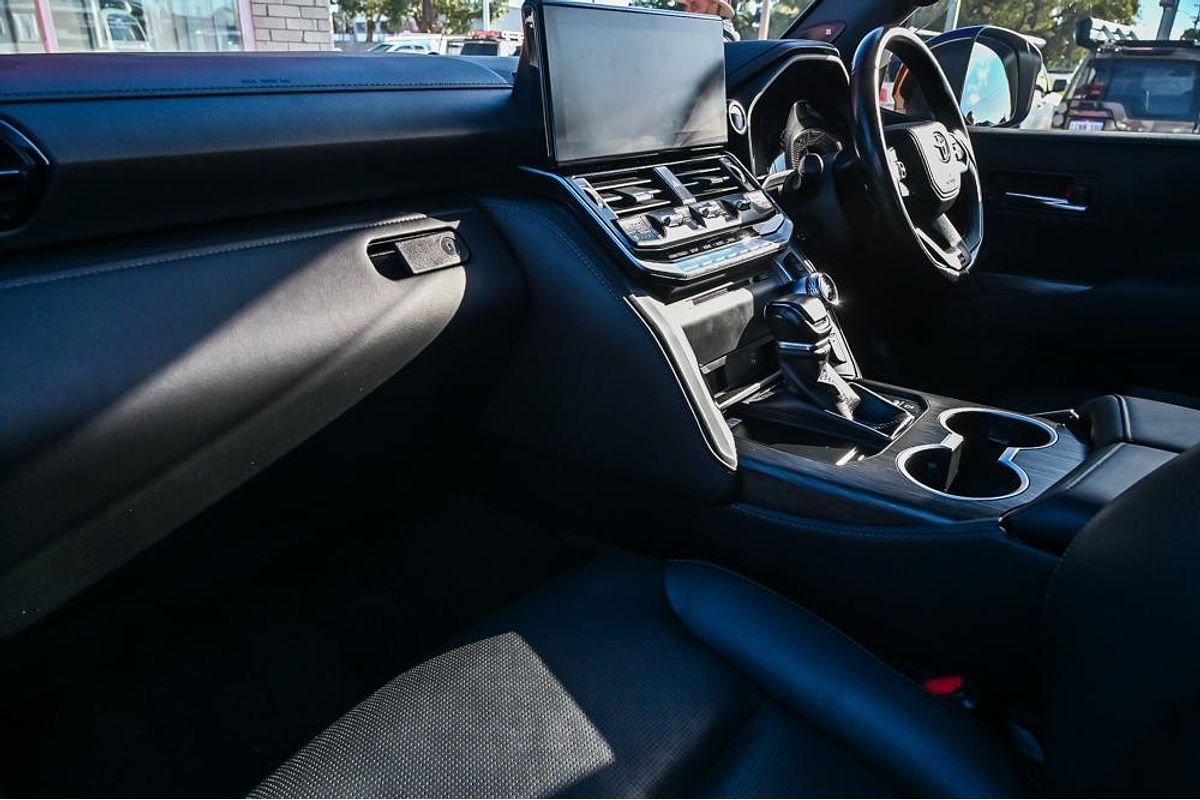 2023 Toyota Landcruiser GR Sport FJA300R
