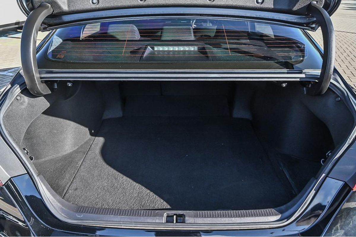 2018 Toyota Camry Ascent Sport AXVH71R