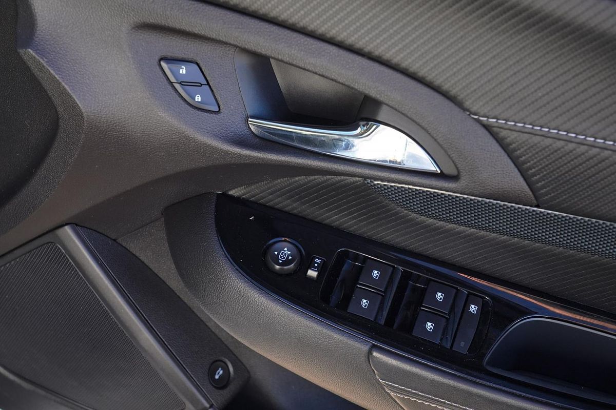 2015 Holden Commodore SV6 VF