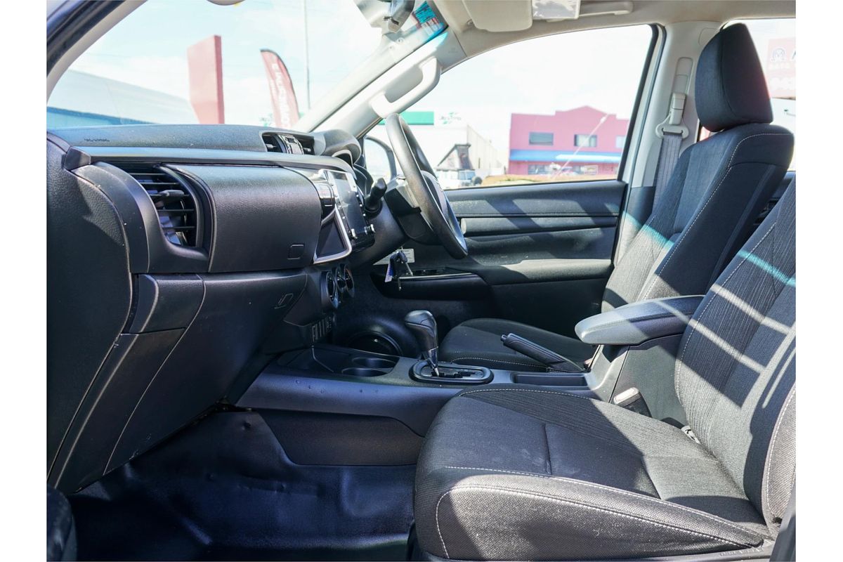 2020 Toyota Hilux SR GUN126R 4X4