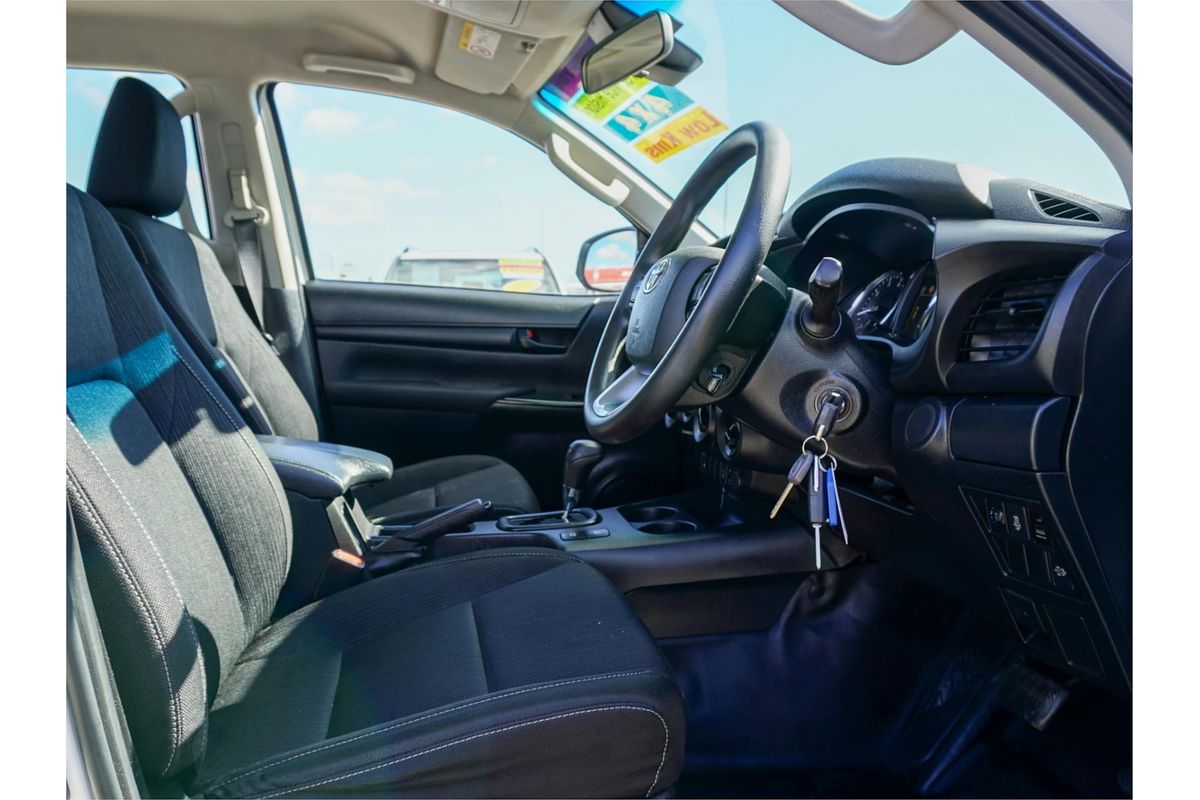 2020 Toyota Hilux SR GUN126R 4X4