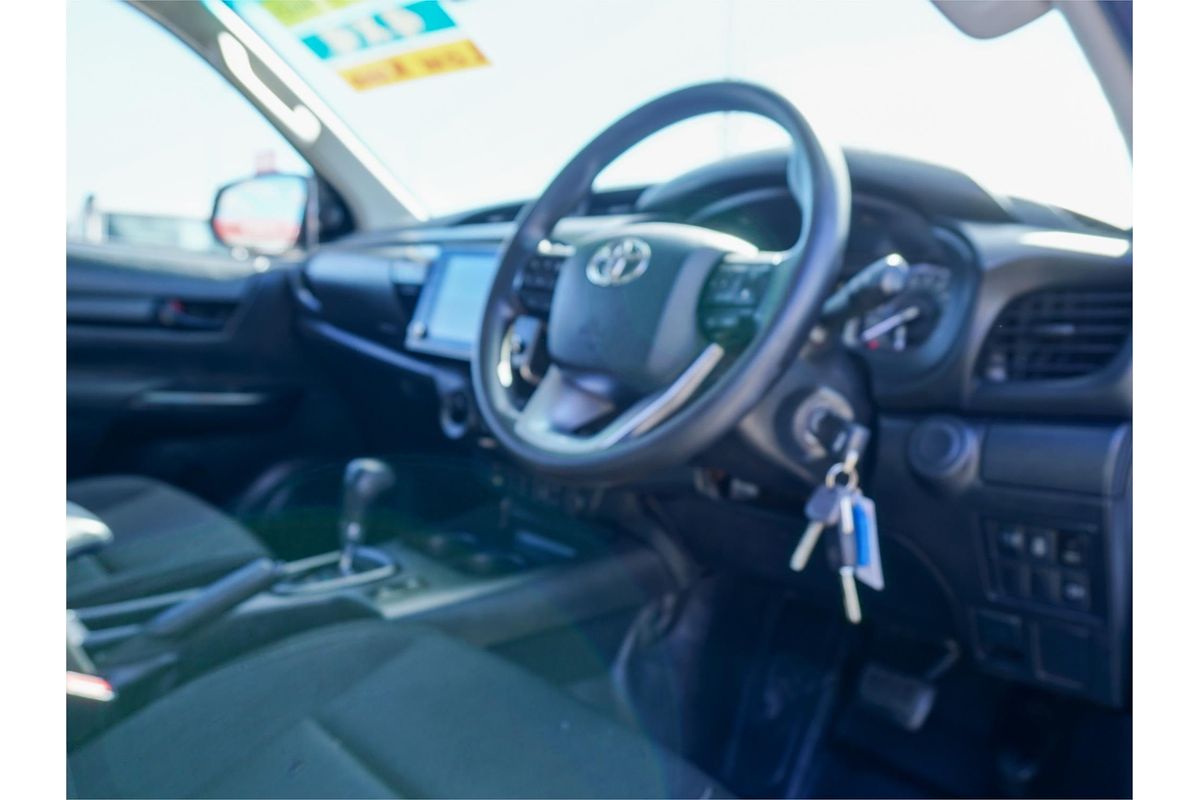 2020 Toyota Hilux SR GUN126R 4X4